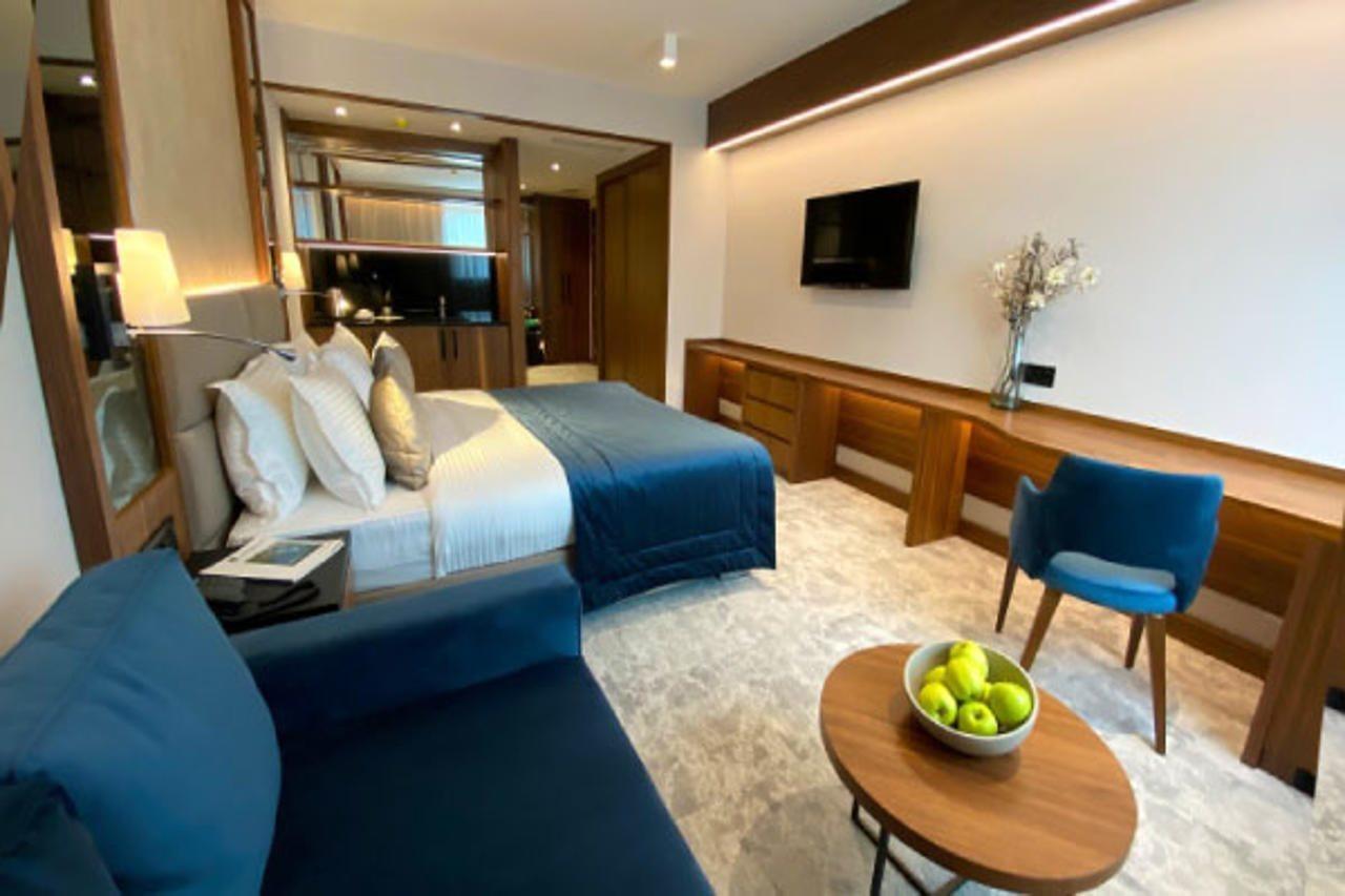 Central Point Hotel Beograd エクステリア 写真